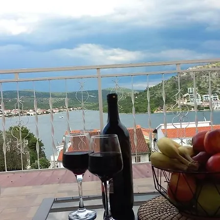 Toni Apartment *