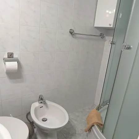 Crystal Bay Toni 70m To Apartamento