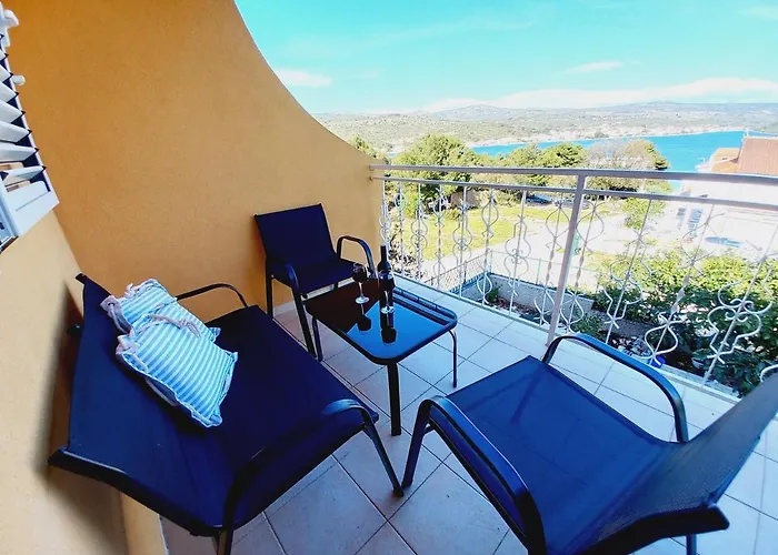 Toni روغوزنيكا